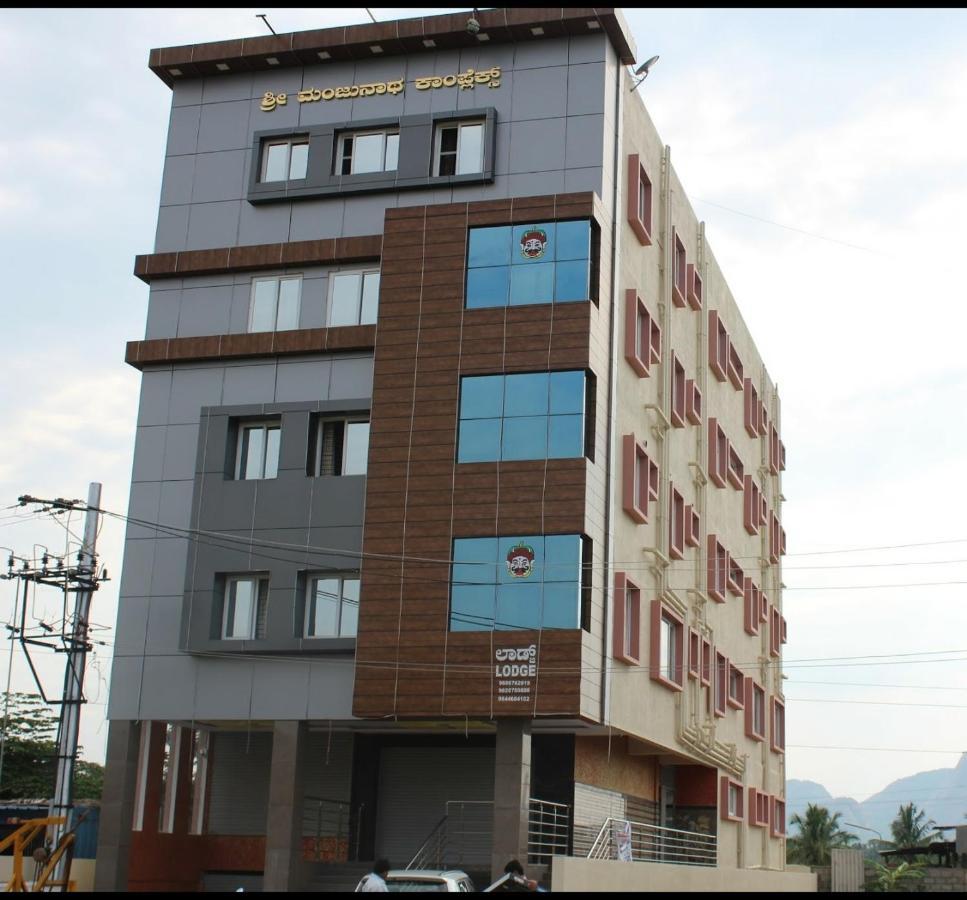 Golden Pride Hotel Kanakapura Exteriör bild